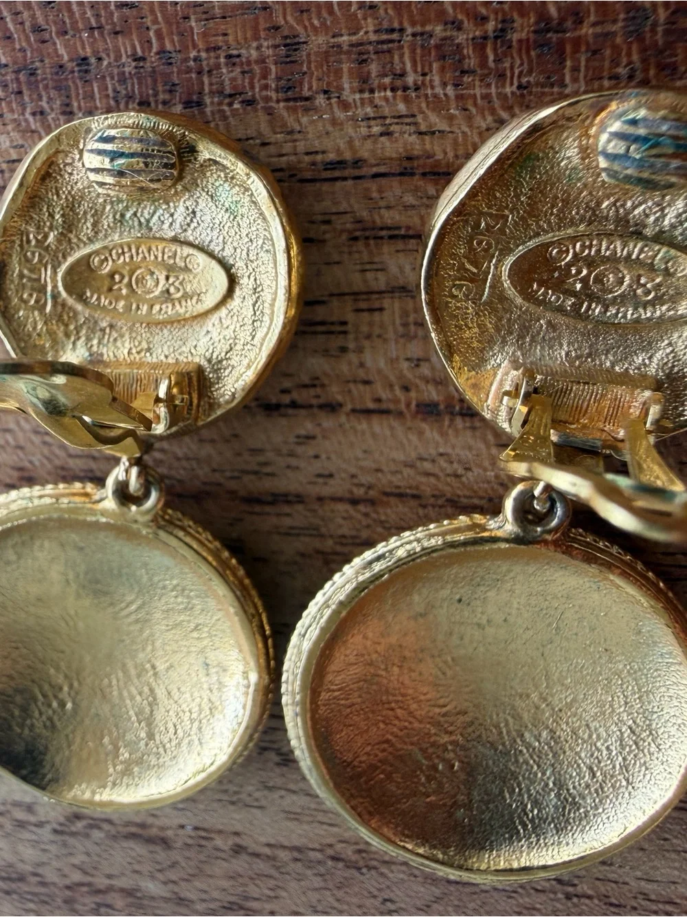 CHANEL | Vintage Gold-plated Double Drop Logo and Lion Clip-On Earrings 2” - Picture 4 of 9